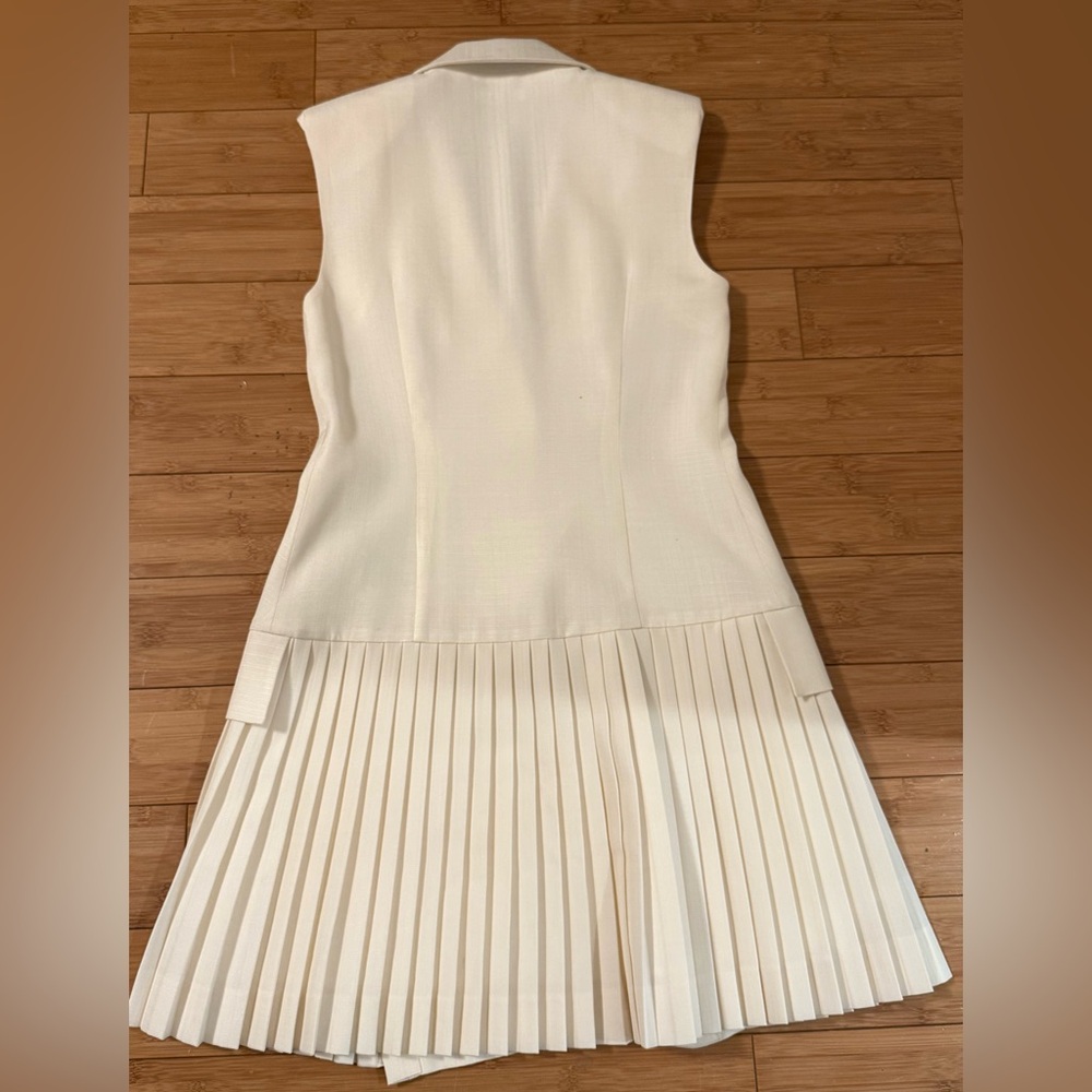 Sleeveless Cream Pleated Hem Mini Dress - Picture 3 of 7